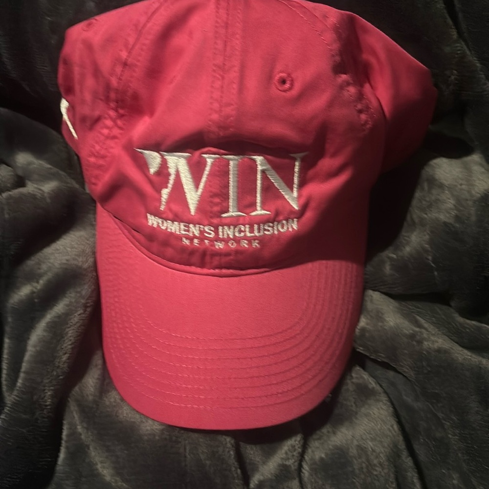 Nike Pink win breast cancer awareness baseball cap